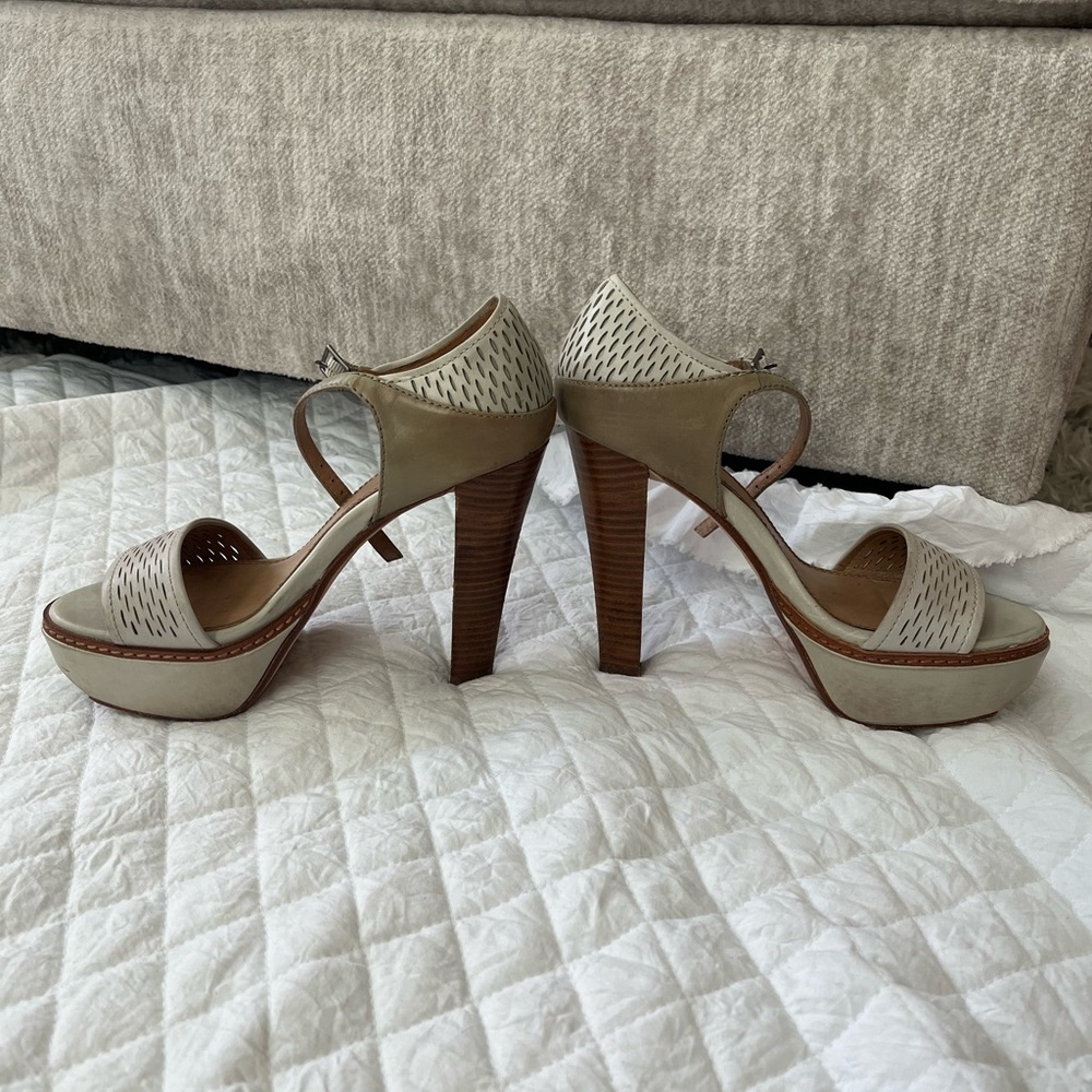 Size 6.5-Ella Moss heels